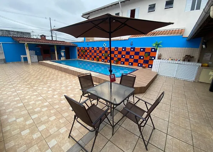 Casa Com Piscina E Churrasqueira