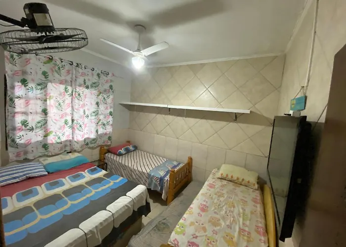 Casa Com Piscina E Churrasqueira